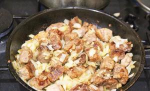 Daging panggang dalam panci yang lezat - siapkan hidangan lezat Cara memasak daging panggang dalam panci