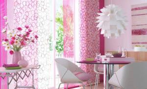 Tirai merah muda: aturan dasar untuk mendekorasi ruangan dan jenis gorden (121 foto)