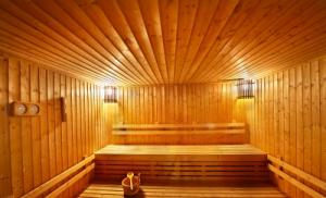 Apakah mungkin menggunakan ruang bawah tanah di gedung apartemen untuk sauna (mandi)?
